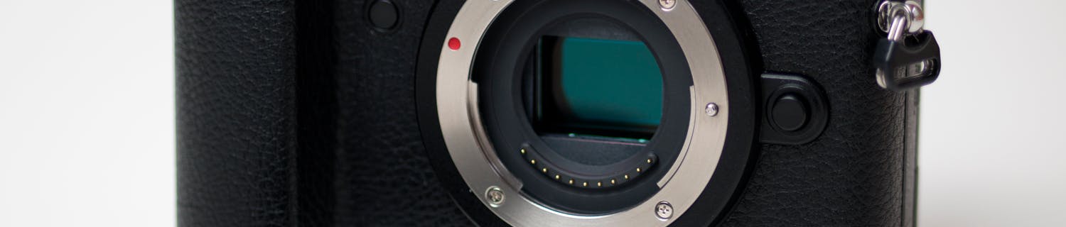 När bildsensorn är liten brukar kameran också vara det. När bildsensorn är liten brukar kameran också vara det.